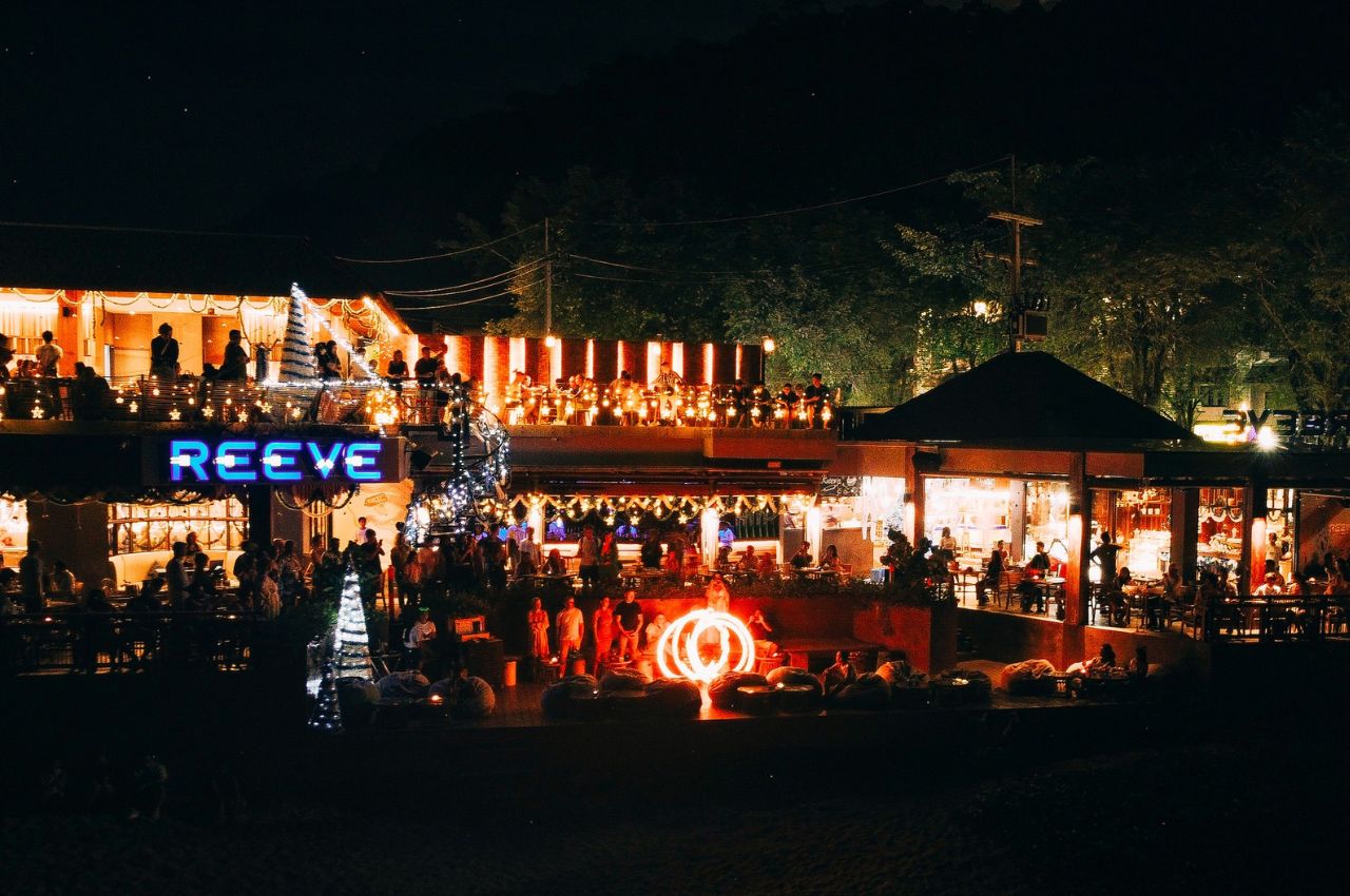 Reeve NYE Night Vibe