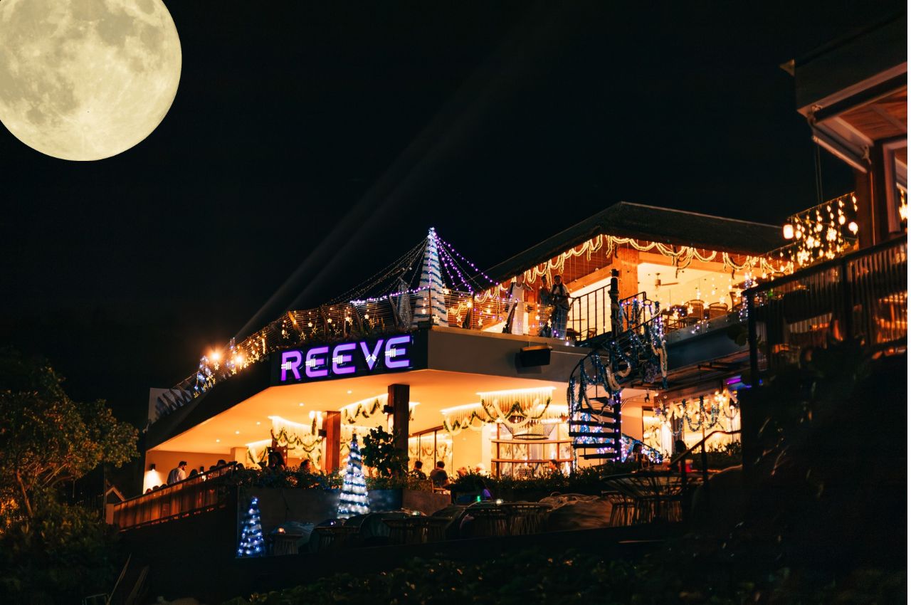 Full Moon NYE Reeve